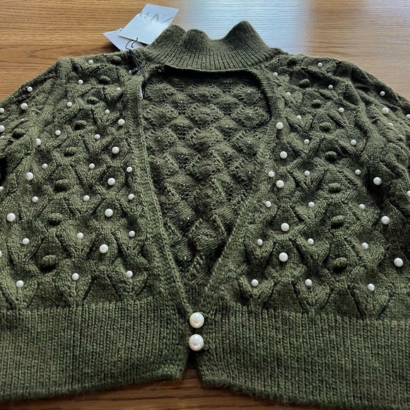 Zara GREEN OPEN BACK KNIT SWEATER WITH PEARLS - Picture 11 of 11